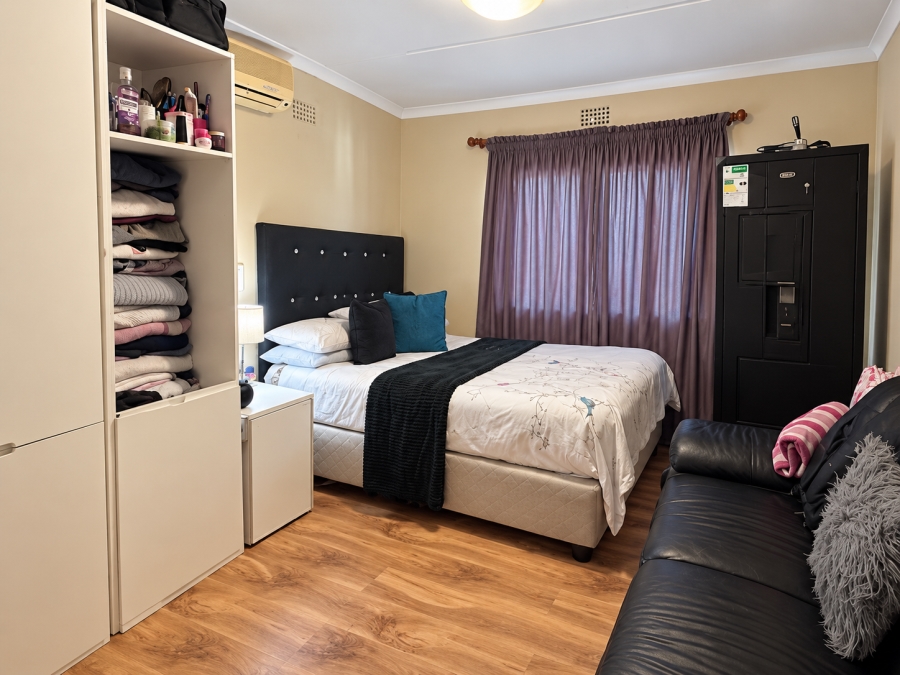 3 Bedroom Property for Sale in Lemoenkloof Western Cape